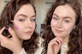 Xu hướng trang điểm má hồng tím đang hot "rần rần" hiện nay