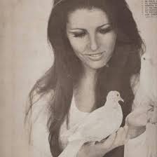 Perfil de JULIA ELENA DÁVALOS