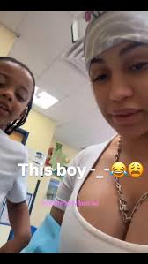 #cardib and her baby boy #wave at his school 😍😍