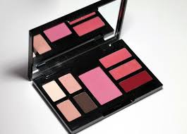Bobbi Brown Pretty Powerful Palette Open