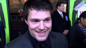 Vampire soulmates for vampire academy cast. Vampire Academy Danila Kozlovsky Dimitri Belikov Movie Premiere Interview Screenslam Youtube
