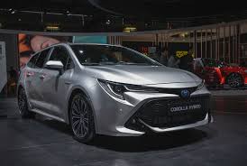 Un exterior nou elegant, un interior complet nou, o tehnologie modernizată și opțiuni de. Toyota Corolla Touring Sports 2019 Bilder Daten