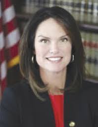 Melissa Nelson's Instagram, Twitter & Facebook