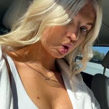 Ella Gilmore (@EllaGilmore10)