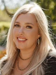 Bri Sanders's Instagram, Twitter & Facebook