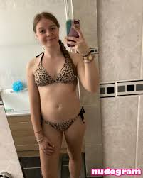 Tambourinexoxo  bellyprincessxoxo Гола изтичане OnlyFans снимка 6 -  Nudogram v2.1