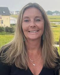 Cara Henry's Instagram, Twitter & Facebook