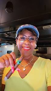 Cigar Sunday, I hope everyone is having a great day!