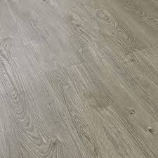 Les bords des carreaux peuvent être droits (rectifiés ou non), bords ondulés, bords vieillis. Neu Haus Revetement De Sol Adhesif Lames Laminees Pvc Vinyle Effet Naturel Compatible Au Plancher Chauffant 28 Pieces 3 92 M Chene Clair Mat Amazon Fr Bricolage