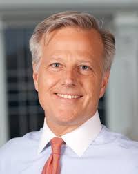 Steven Laws's Instagram, Twitter & Facebook