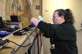 Spotlight: Dramashop in Erie stages the musical "Fun Home"