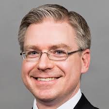 Glenn Mason's Instagram, Twitter & Facebook