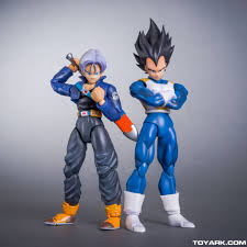 This figure was shown at a toy show in japan along with other future releases like super saiyan 2 trunks and even a new super saiyan 4 goku. Tamashii Nations S H Figuarts Vegeta Trunks Figura De Acao Anime Action