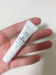 痛いの 普通の皮膚科でほくろ除去してきた 経過も追って書きます bubblism blog バブリズム ブログ ほくろ除去クリーム ほくろ 除去