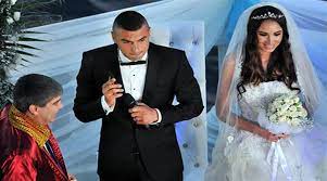 Burak yılmaz çok şükür artık birlikteyiz, mutluyuz. Burak Yilmaz In Esi Erdogan A 4 Cocuk Istiyorum Dedi Kurtaj Olmadigim Icin Dovdu Haberler Son Dakika