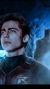 Aiden Gallagher As Robin