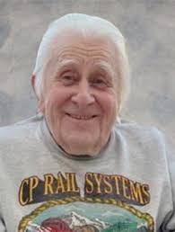 Lenore Atkinson's Instagram, Twitter & Facebook