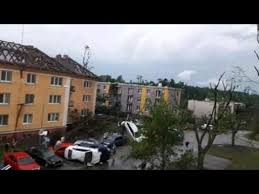 La dernière en date de taille notable remonte à 2004 et avait endommagé une cinquantaine de maisons dans la ville de litovel. Ap4ogpy64iq1gm