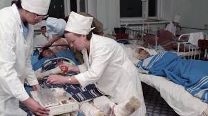 В ночь с 3 на 4 июня 1989 года на 1710 километре транссибирской магистрали произошла крупнейшая железнодорожная катастрофа в истории ссср и россии. Vrachi Posedeli Za Etu Noch 30 Let Krupnejshej Katastrofe V Sssr Gazeta Ru Foto