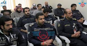 الرواتب في الكويت تتراوح من 320 دينار في الشهر (الحد الأدنى) إلى 5,640 دينار في الشهر (لحد الأعلى). Ø¬Ù…Ø§Ø±Ùƒ Ø§Ù„ÙƒÙˆÙŠØª ×'×˜×•×•×™×˜×¨ Ø§Ù„Ø¬Ù…Ø§Ø±Ùƒ ØªÙ†Ø¸Ù… ÙˆØ±Ø´ØªÙŠ Ø¹Ù…Ù„ Ù„Ù…ÙƒØ§ÙØ­Ø© Ø¯Ø®ÙˆÙ„ Ø§Ù„Ø¨Ø¶Ø§Ø¦Ø¹ Ø§Ù„Ù…Ù‚Ù„Ø¯Ø© Ù†Ø¸Ù…Øª Ø§Ù„Ø¥Ø¯Ø§Ø±Ø© Ø§Ù„Ø¹Ø§Ù…Ø© Ù„Ù„Ø¬Ù…Ø§Ø±Ùƒ ÙˆØ±Ø´ØªÙŠ Ø¹Ù…Ù„ Ø­ÙˆÙ„ Ù…ÙƒØ§ÙØ­Ø© Ø§Ù„Ø¨Ø¶Ø§Ø¦Ø¹ Ø§Ù„Ù…Ù‚Ù„Ø¯Ø© ÙˆØ§Ù„Ù…ØºØ´ÙˆØ´Ø© Ø¨Ù…Ø´Ø§Ø±ÙƒØ© Ù£Ù¢ Ù…Ù† Ù…ÙØªØ´ÙŠÙ‡Ø§ ÙˆÙ…Ø¯Ù‚Ù‚ÙŠÙ‡Ø§ ÙÙŠ Ù…Ù†ÙØ°ÙŠ Ø§Ù„Ø³Ø§Ù„Ù…ÙŠ ÙˆØ§Ù„Ù†ÙˆÙŠØµÙŠØ¨ ÙˆØ°Ù„Ùƒ