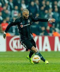 Istanbul Turkey October 25 Ricardo Quaresma Of Besiktas Controls The Ball During The Uefa Europa League Group I Match Football Players Europa League Photo