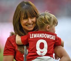 Mom of @foods_by_ann @diet_training_by_ann @phlov_by_anna_lewandowska @babybyann @supermenu_by_anna. Anna Lewandowska Nie Moze Doczekac Sie Porodu Pokazala Pokoik Malenstwa Pomponik Pl