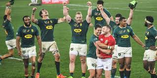 Morkel hails from an afrikaner family and is the youngest of three children of albert and mariana morkel. 3ent Neqibhuom