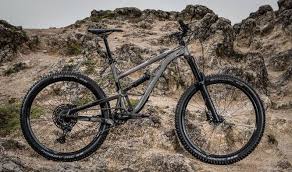 Kellys Swag 10 Im Neuen Raw Design Fahrrad Rennrad Mountainbike