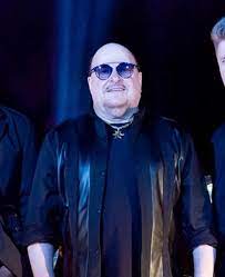 8 мин и 27 сек homenagem a paulinho roupa nova. Paulinho Vocalista Do Roupa Nova Pegou Covid 19 Enquanto Se Recuperava De Transplante De Medula Ossea Famosos Gshow