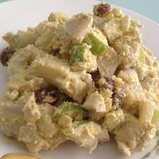 .potato salad are available on the salad bar of a typical brazilian steakhouse (churrascaria): Yummy Crunchy Potatoes Egg Salad With Apples Raisins Homeprepared Salad Food Crunchy Potatoes Potato Salad With Egg