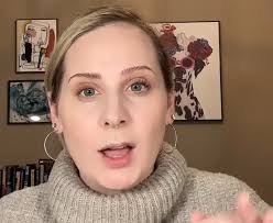 Mãe viraliza ao revelar sintoma inesperado no pós-parto: “ninguém me avisou  sobre isso”