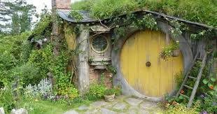 Gartenhaus Selber Bauen Willkommen Im Auenland Gartenhaus Selber Bauen Hobbithaus Earthship