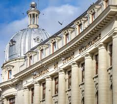 Pentru ciclul de studii universitare de licență, în toate cele 15 facultati, politehnica are 40 de domenii de studiu cu 85 de programe de studiu, 5.000 de locuri toate detaliile despre admitere 2019 la universitatea politehnica din bucurești le gasiti aici. Te Pregatesti Sa Devii Student Alege Academia De Studii Economice Din Bucuresti Mobile