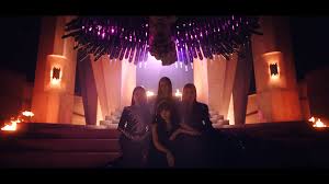 scan lisa blackpink hylt special edition. 10 Things You Might Have Missed In Blackpink S How You Like That Mv Kissasian