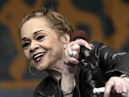 Legendary blues singer Etta James dies in Calif.