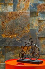 Detalhe Revestimento Com Efeito De Ferrugem Paredes De Pedra Interior Decoracao De Parede Em Metal Revestimento De Pedra