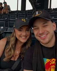 Sunday mornings ☕️🌞>>>> cinnamon rolls for the family before my FIL headed  back home + a fancy latte for the hubs and regular coffee for me!