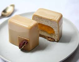 Entremets Dulcey Mangue Passion Pecan Patissiere Dulcey Delicieux Desserts