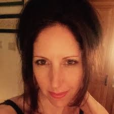 Amanda Stangel's Instagram, Twitter & Facebook