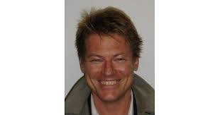 Robert Slama's Instagram, Twitter & Facebook