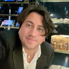 Louie Dean Valencia (@BurntCitrus)