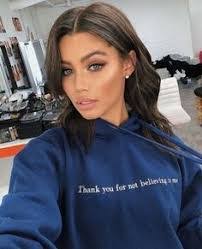 Grace Simmons's Instagram, Twitter & Facebook