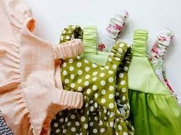 ミシン初心者でも作れる 簡単でカワイイ ベビー 子供服の無料型紙と作り方をまとめました 買っても買ってもすぐにサイズが合わなくなる子供服 小さい面積なのに大人顔負けの値段がします だったら 簡単につくってみませんか 商用利用不可です 子ども服