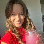 Hilda Carson's Instagram, Twitter & Facebook