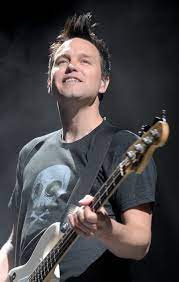 Последние твиты от ϻⓡ ƥย (@markhoppus). Mark Hoppus Wikipedia