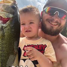 What fish species are in Lake Pesobic?