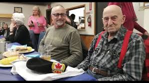 Nipissing District high school hockey playoffs approaching, Raiders and  Bears are top two teams