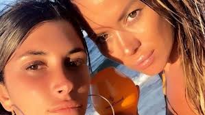 Karina jelinek was born on march 22, 1981 in villa maría, cordoba, argentina as karina olga jelinek yamaguchi. Esta Mujer Seria La Supuesta Novia De Karina Jelinek Entretenimientos Telefe Com