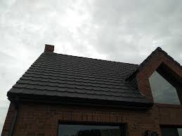 Hydrofuge coloré toiture leroy merlin. Quel Entretien Sur Une Toiture Tuile Beton 2021