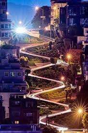 Check temps on weatherunderground.com about 10 days before you leave for the us nights in sf are cool and the bay itself is windy. Lombard Street San Francisco The Crookedest Street In The World